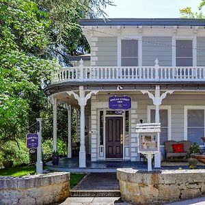Broad Street Inn