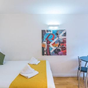Deluxe Family Apartment