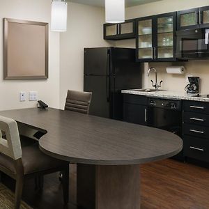 King Studio Suite Mobility Access Tub or Non-Smoking