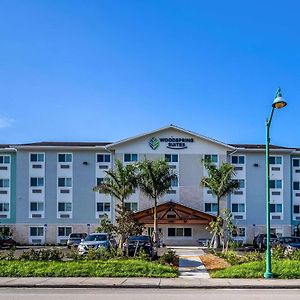 Woodspring Suites Naples West