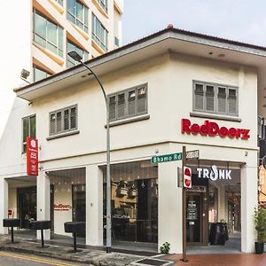 Reddoorz Premium @ Balestier
