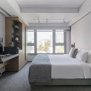 Premium King Room