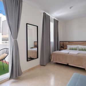 Quadruple Room Terrace