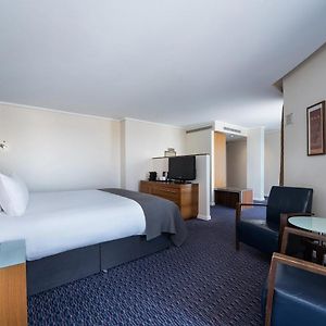 Premium King Room