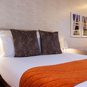 Premium King Room
