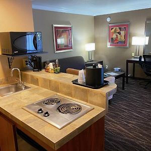 King Studio Wet Bar