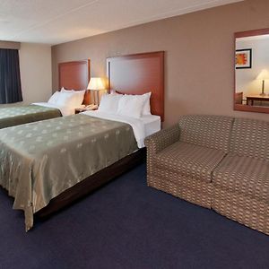 Queen Room Mobility accessible