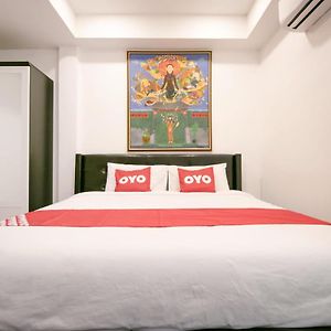 Economy King Room