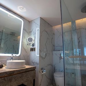 Premier King Room