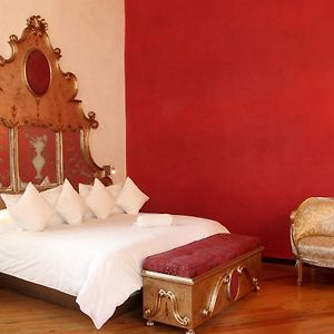 Standard King Suite