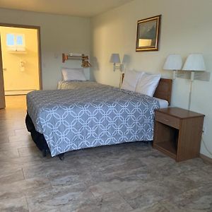 Queen & Twin ADA room