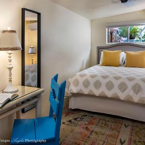 Classic Queen Room