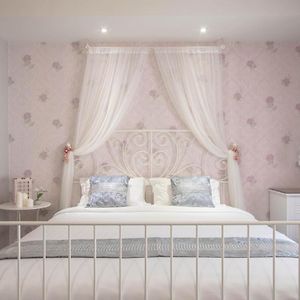 Luxury King Room