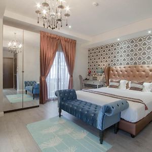 Premium King Room