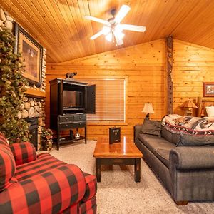 One-Bedroom Cabin