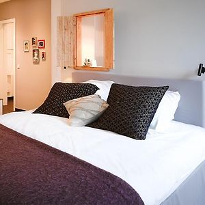 Studio Apartment 3