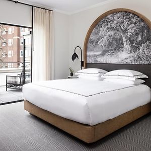 Premium King Room