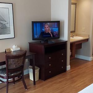 King Room Roll Shower Disability Access