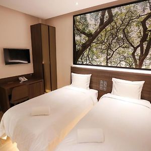 Standard Without Window Twin Room