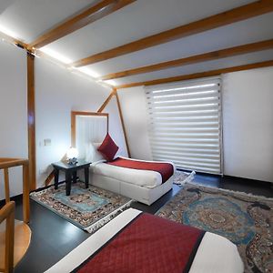 Deluxe Family Suite