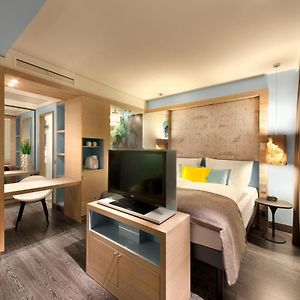 Deluxe  King Room Disability Access