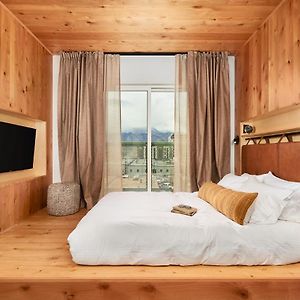 City Junior Queen Suite