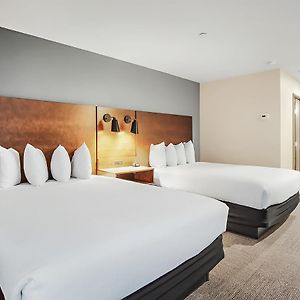 Deluxe Queen Room Two Queen Beds