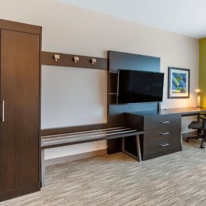 Queen Suite