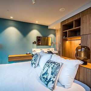 Junior King Room