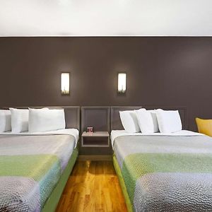 Deluxe Queen Room Two Queen Beds Non-Smoking