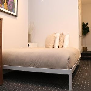 Charming & Stylish Studio On Beacon Hill #3