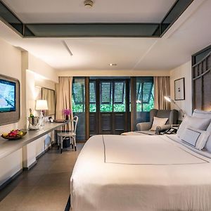 Urban King Room
