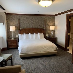 Executive King Suite