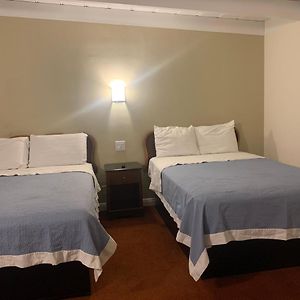 Ventura Beach House Motel