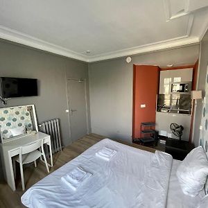 Le17 Furnished Studios