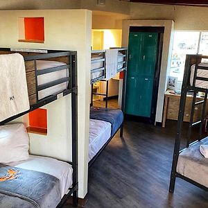 Dormitory Room Mixed
