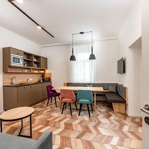 Superior Apartment