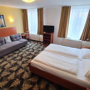 Large King Room