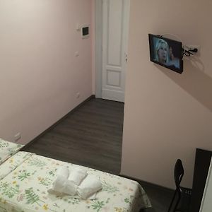 Dormitory Room Female only