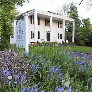 The White House Bed And Breakfast