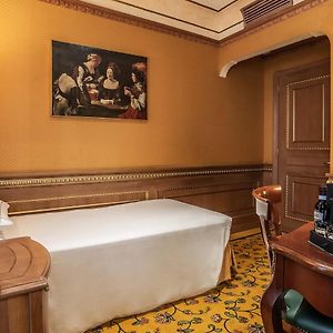 Classic Single Room