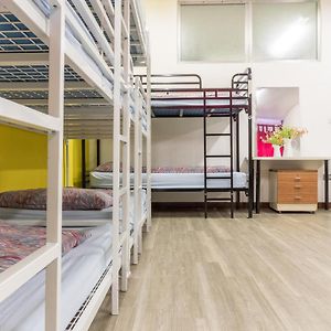 Dormitory Room Mixed