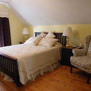 Queen Suite