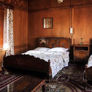 Luxury Triple Room
