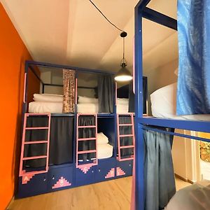 Dormitory Room Mixed