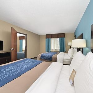 Queen Suite Mobility accessible