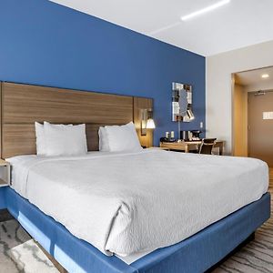 King Room Mobility accessible