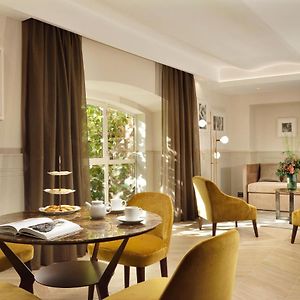 Executive King Suite
