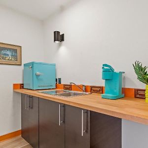 Standard Studio
