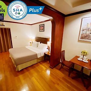 One-Bedroom King Suite